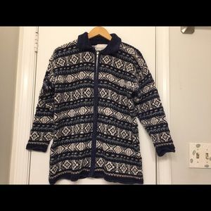 MOTHERHOOD SWEATER SIZE SMALL